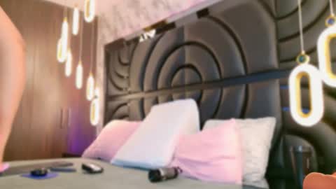 Sarah online show from 09/17/25, 11:34