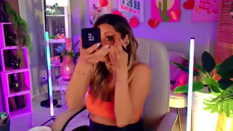 Divine Sarah NONUDE model online show from 03/26/26, 12:55