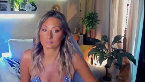 Divine Sarah NONUDE model online show from 07/05/26, 02:13
