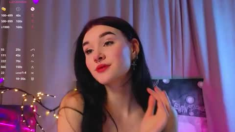 Sarah  online show from 11/10/25, 10:09