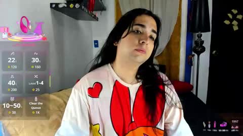  SARAHJEY     online show from 10/14/25, 06:42