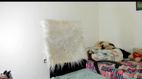 Sarah online show from 11/23/25, 04:12