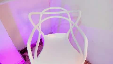 Sarahnovoa  online show from 11/17/25, 07:19