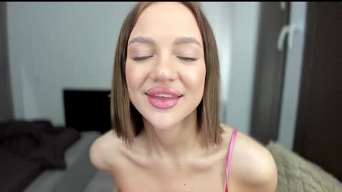 Snapshot of sarahphyllis chatting on 01/20/25, 09:43 sarahphyllis online show from 01/20/25, 09:43