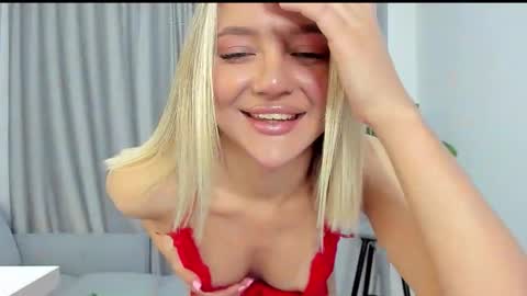 Snapshot of sarahphyllis chatting on 09/09/25, 07:46 sarahphyllis online show from 09/09/25, 07:46