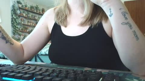 Sarah online show from 06/11/26, 10:41