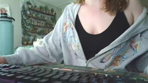 Sarah online show from 06/16/26, 08:22
