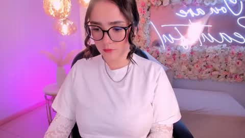 Sarah Rhodes online show from 01/06/26, 11:58