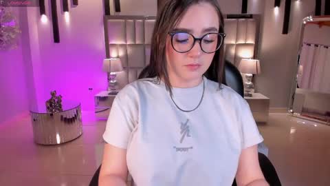 Sarah Rhodes online show from 04/15/26, 11:50