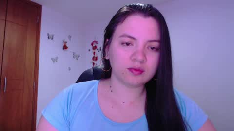 Snapshot of sarahros1 chatting on 12/02/24, 02:42 Sarah online show from 12/02/24, 02:42