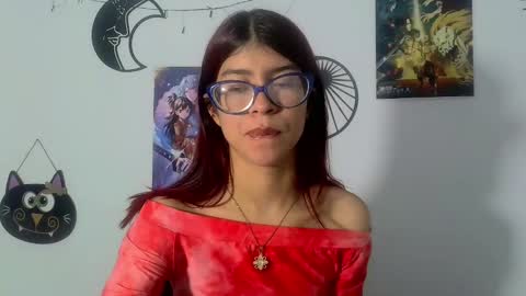 Snapshot of sarahsmitt chatting on 03/02/25, 07:02 Sarah online show from 03/02/25, 07:02