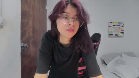 Snapshot of sarahsmitt chatting on 05/09/26, 03:50 Sarah online show from 05/09/26, 03:50