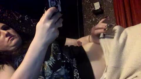 sarahsweetie17 online show from 11/17/25, 11:21