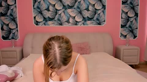 sarahwantslove online show from 04/05/26, 09:39