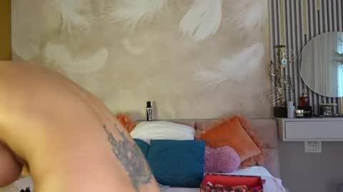 Jenny online show from 05/05/26, 03:47