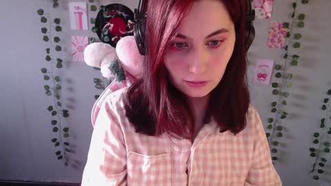 Sara online show from 01/22/25, 05:05