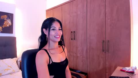 saralife69 online show from 02/17/25, 06:15