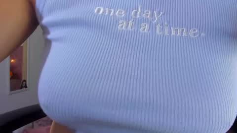 sara  online show from 12/20/24, 03:03