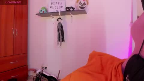 sara  online show from 10/21/25, 12:33