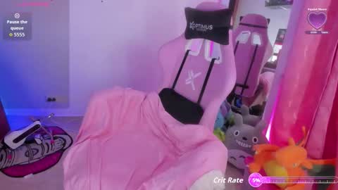 sara  online show from 11/11/25, 12:54