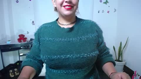 Saraloves online show from 01/29/25, 12:24