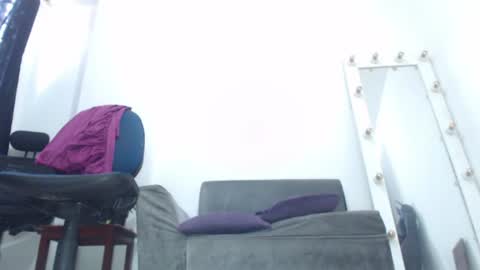 Saraloves online show from 07/08/26, 01:15
