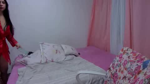 sara luna online show from 05/15/26, 08:27
