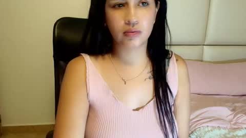 Snapshot of saramantha09 chatting on 05/06/26, 02:08 saramantha09 online show from 05/06/26, 02:08