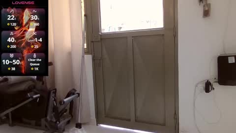 sara martinez online show from 02/09/25, 05:43