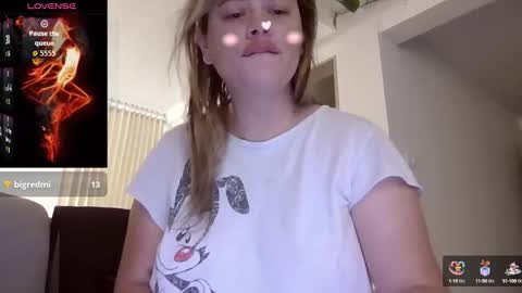 sara martinez online show from 09/16/25, 02:18