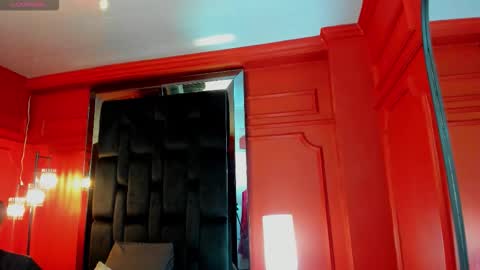 Snapshot of saranaomy_ chatting on 10/20/25, 03:07 Sara and Edward online show from 10/20/25, 03:07