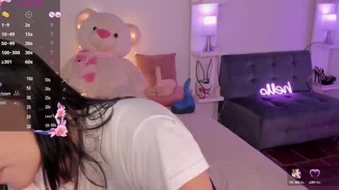 Snapshot of saraowens1 chatting on 09/27/25, 08:25 saraowens online show from 09/27/25, 08:25