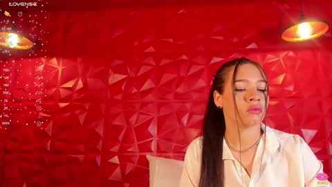 Sara   online show from 09/28/25, 10:59