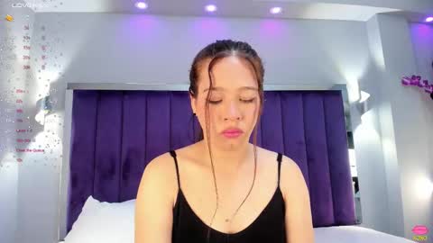 Sara   online show from 10/15/25, 10:54