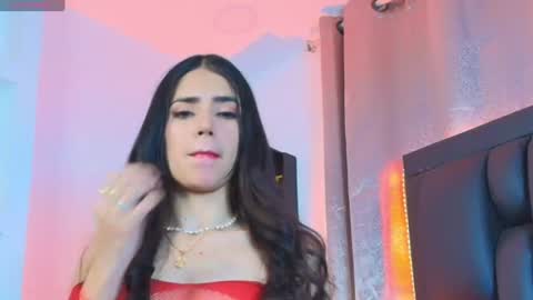 Snapshot of sararoy_ chatting on 07/08/26, 01:21 Sara online show from 07/08/26, 01:21