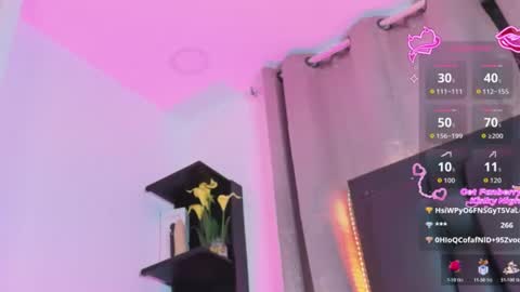 Snapshot of sararoy_ chatting on 07/14/26, 02:05 Sara online show from 07/14/26, 02:05