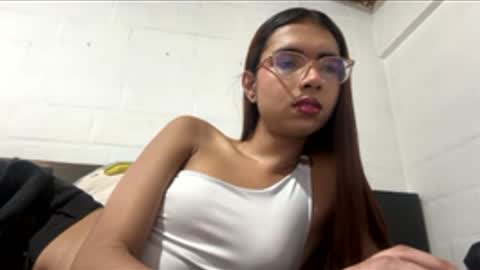 Snapshot of sarasaenz999 chatting on 02/27/26, 09:37 sarasaenz999 online show from 02/27/26, 09:37