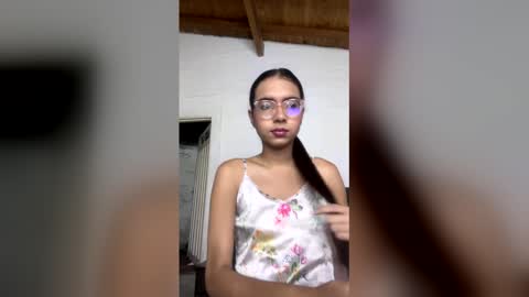 sarasaenz999 online show from 03/18/26, 09:01