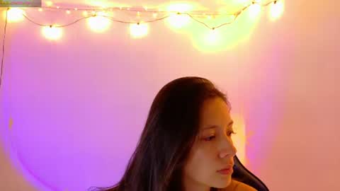 Snapshot of sarasavaagee chatting on 07/16/26, 11:38 Sara online show from 07/16/26, 11:38