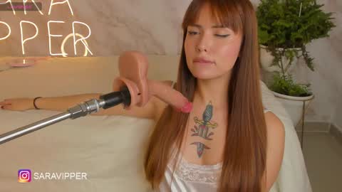   - independient model online show from 01/13/25, 03:01