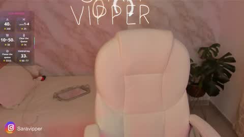   - independient model online show from 11/01/25, 01:51