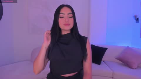 Sara Winstone online show from 01/18/25, 11:11