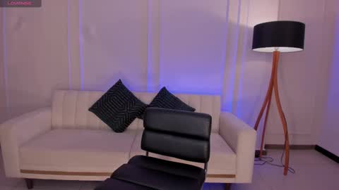 Sara Winstone online show from 02/18/25, 10:14