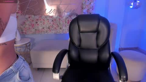 Sara Winstone online show from 03/02/25, 11:29