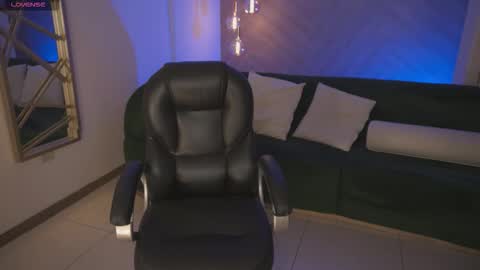 Sara Winstone online show from 02/26/26, 08:30