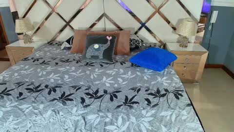 Sara Rivera online show from 12/28/24, 02:42