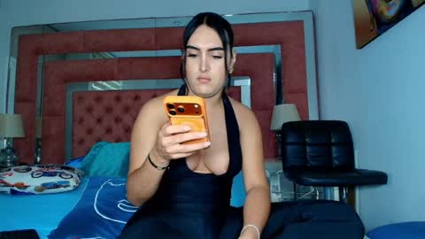 Sara Rivera online show from 06/08/26, 07:36