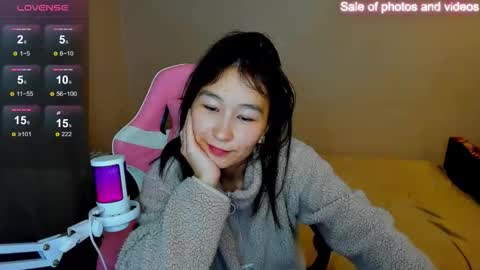 Snapshot of saraxray chatting on 09/08/25, 03:44 Sara online show from 09/08/25, 03:44