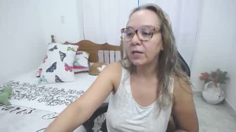 saray1221 online show from 03/01/26, 06:10