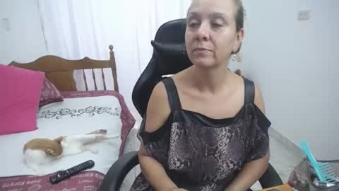 saray1221 online show from 04/30/26, 08:04